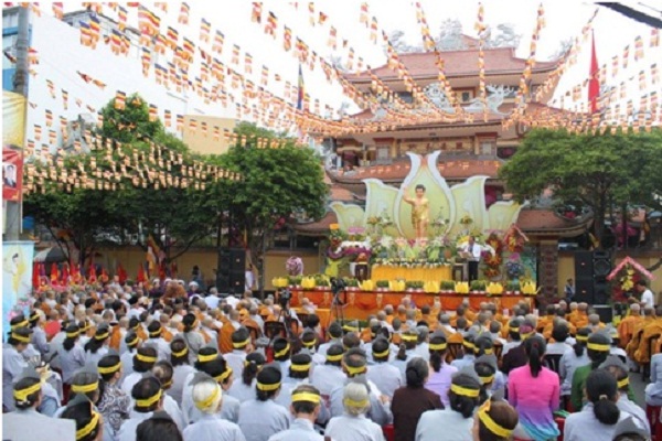 Vesak Festival 2016 conveys message of environmental protection